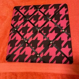 Photo holder you can hang on your wall